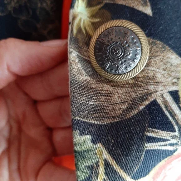 Jacket - Picture 11 of 12